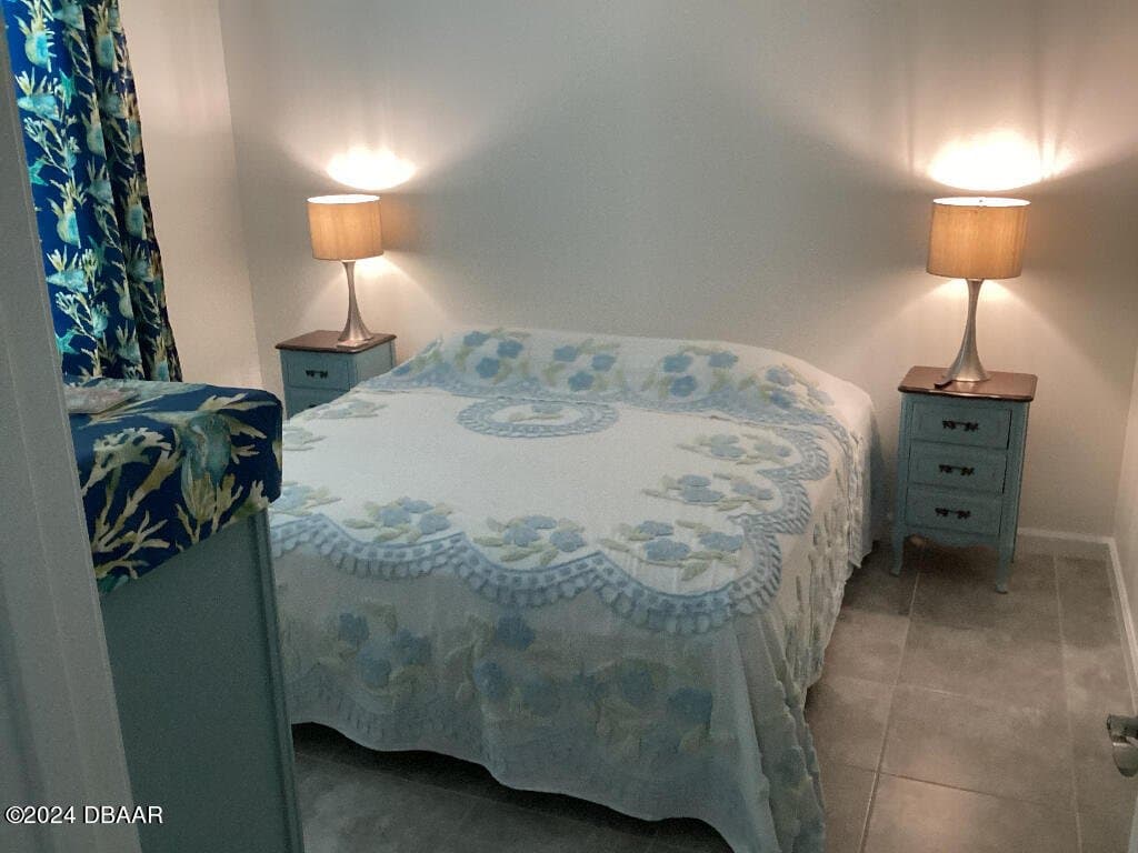 Daytona Beach House: 362 Parrot Lane