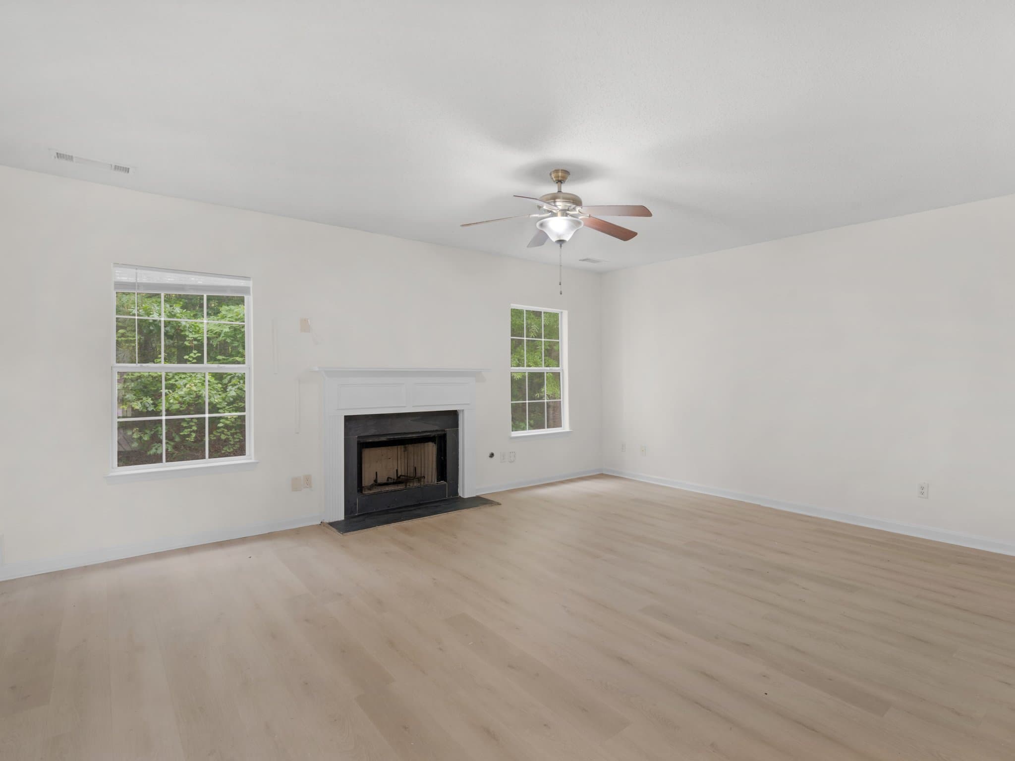 McDonough House: 327 Ermines Way