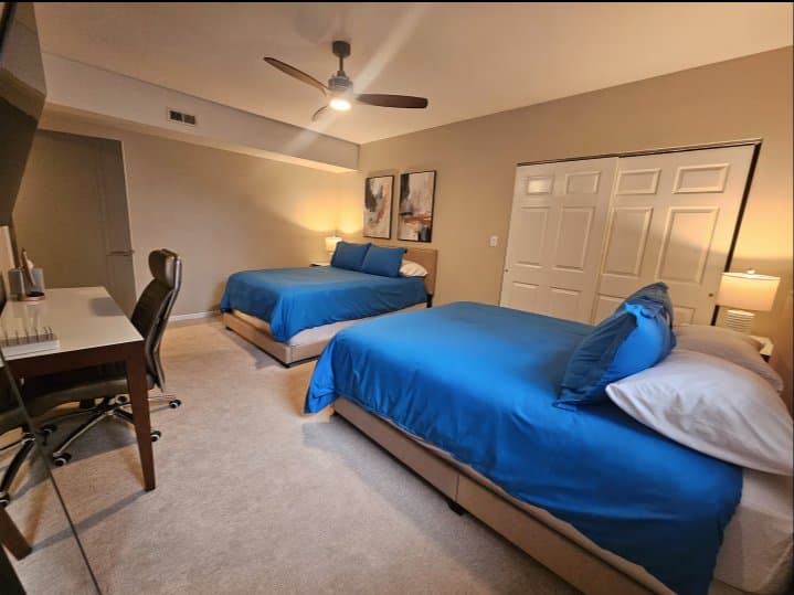 Chicago Condo: 1050 W. Dakin St.