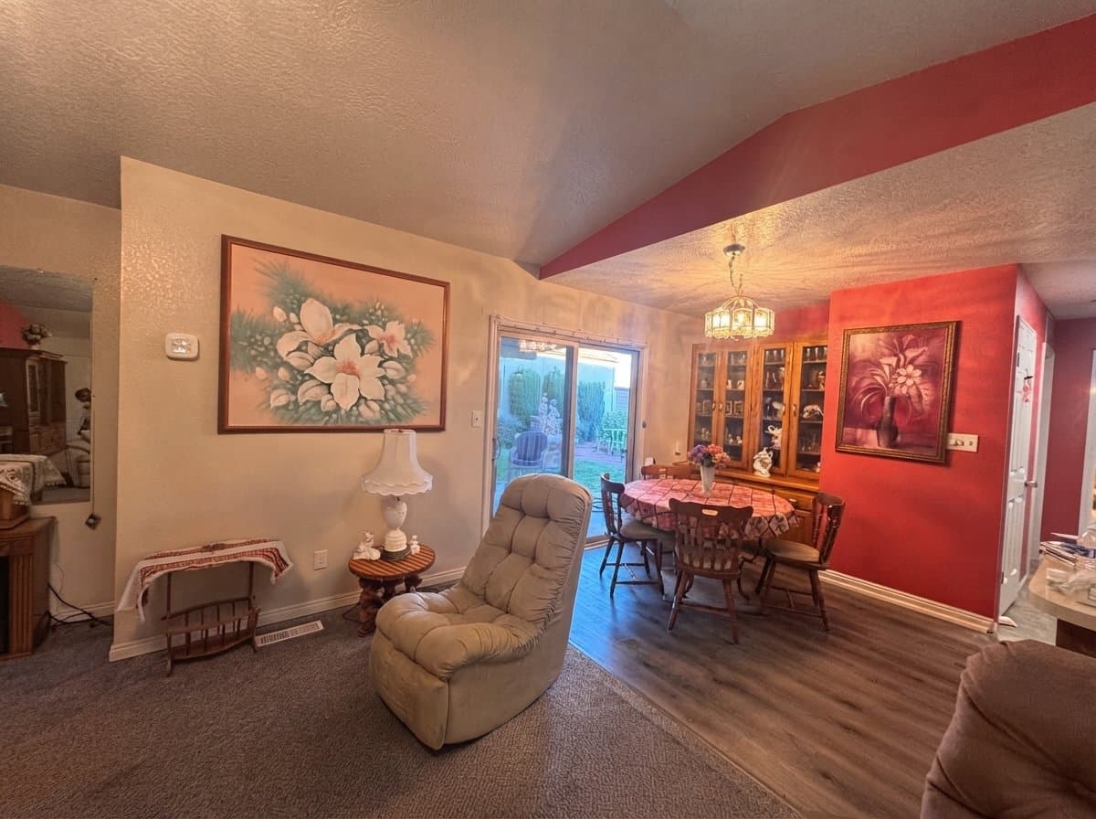 St. George Townhome: 1331 N Dixie Downs Rd