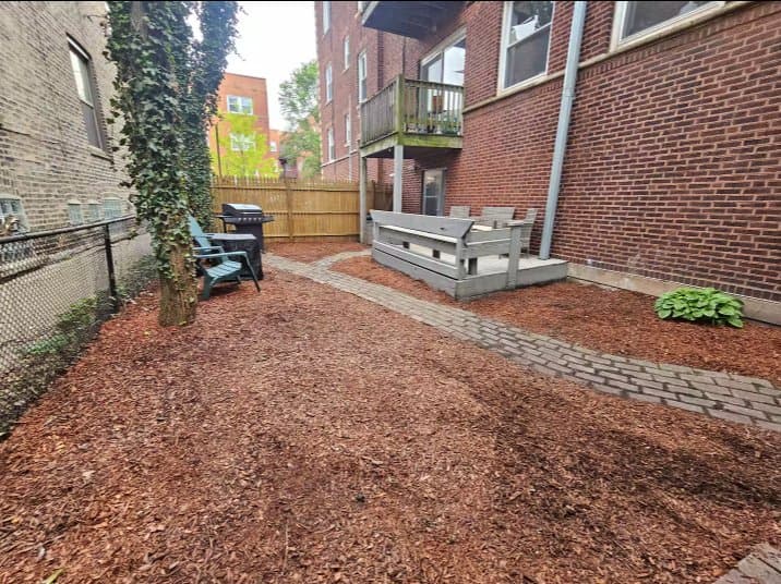 Chicago Condo: 1050 W. Dakin St.