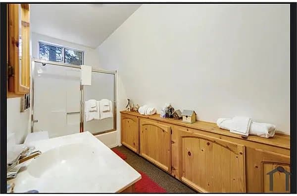 Big Bear City House: 2017 Manzanita Ln