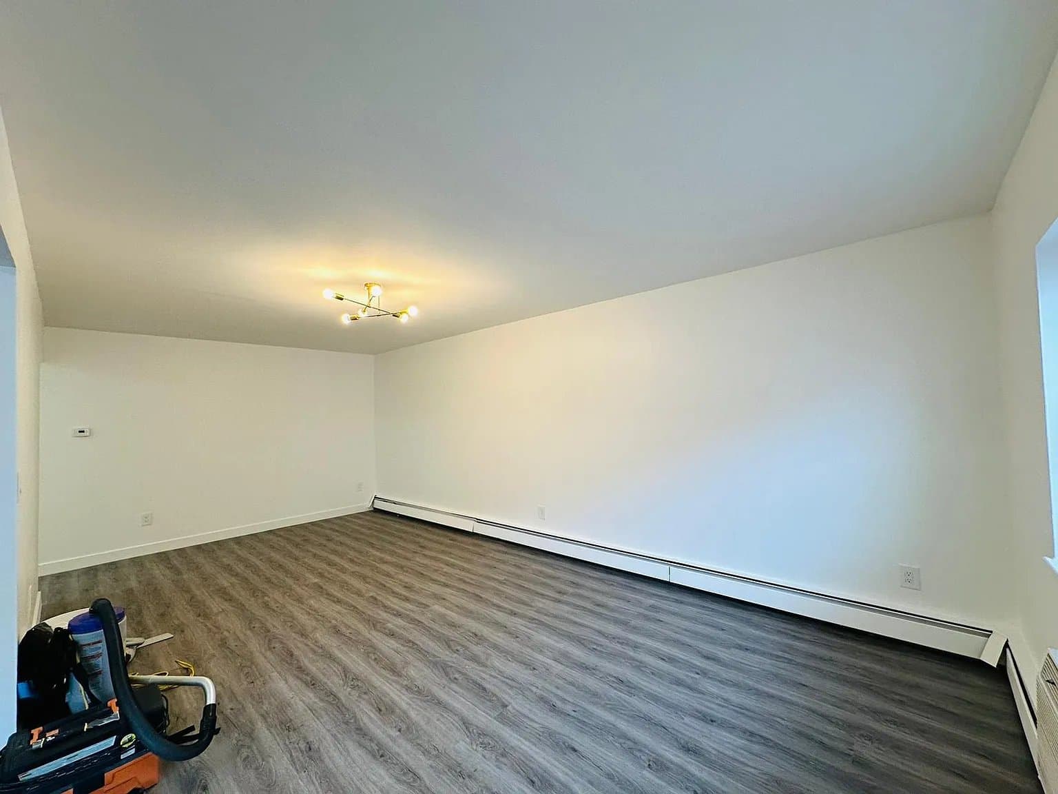 Belleville Apartment: 560 Washington Ave