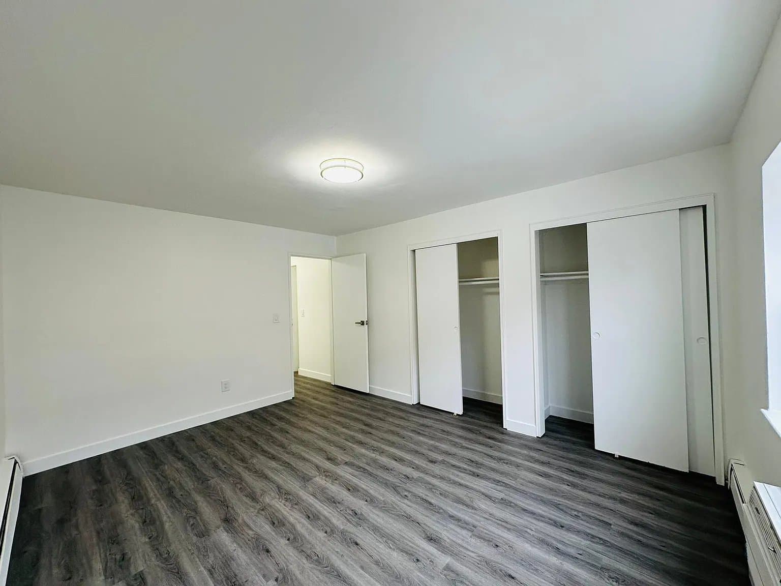 Belleville Apartment: 560 Washington Ave