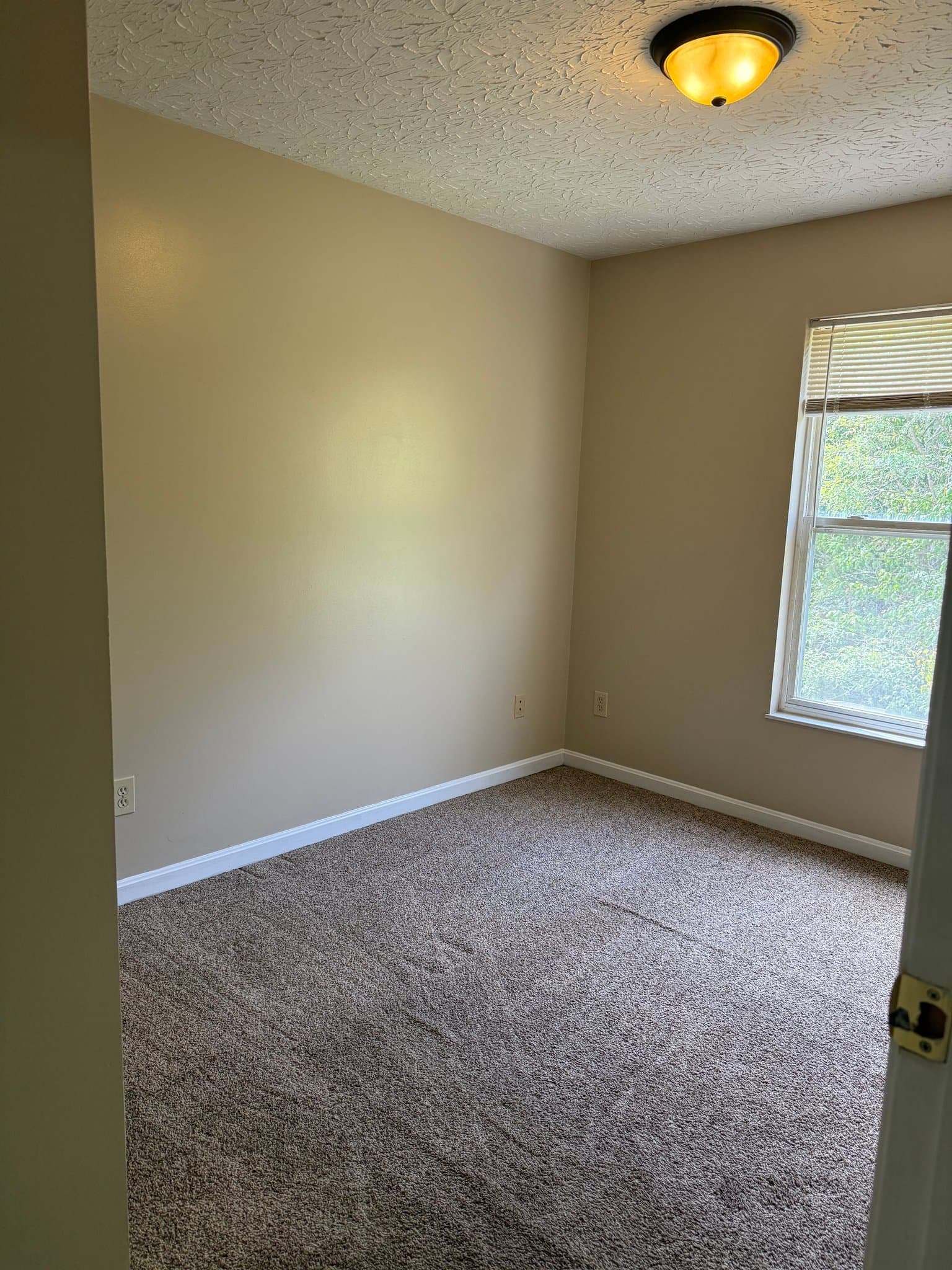 Independence Multiplex: 957 StillMeadow Ln Unit A