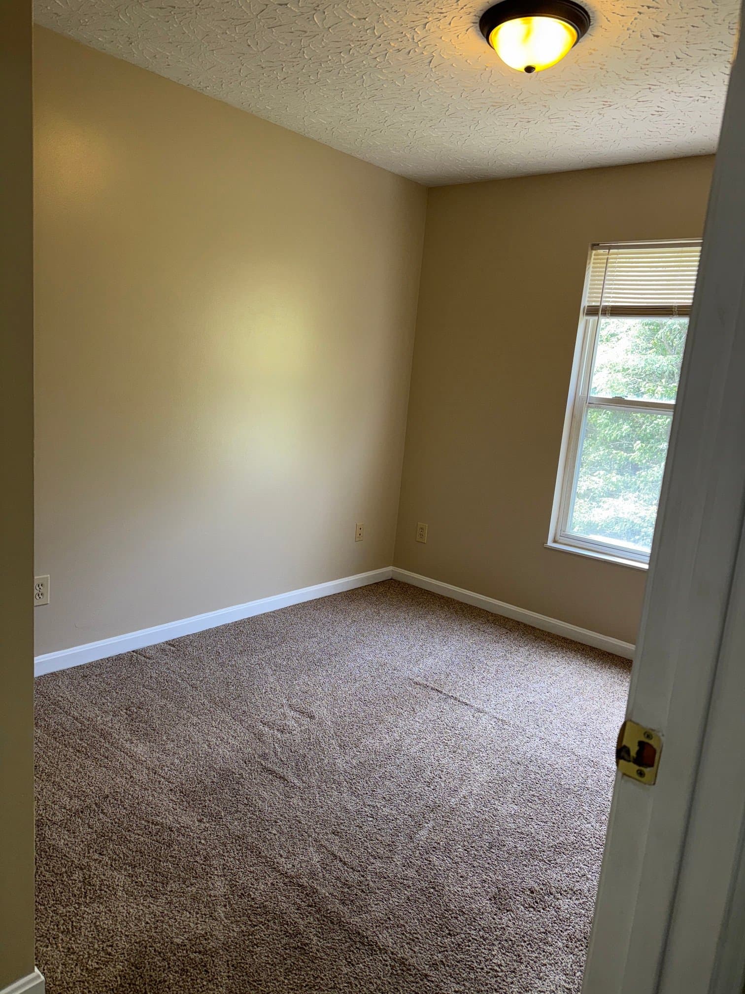 Independence Multiplex: 957 StillMeadow Ln Unit A