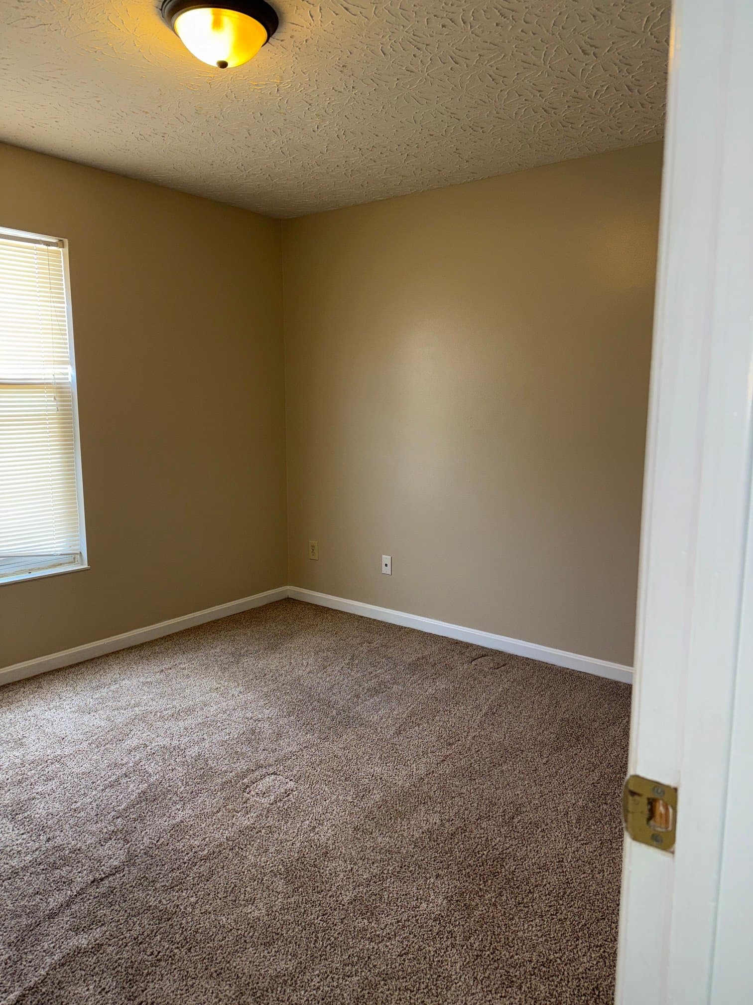 Independence Multiplex: 957 StillMeadow Ln Unit A