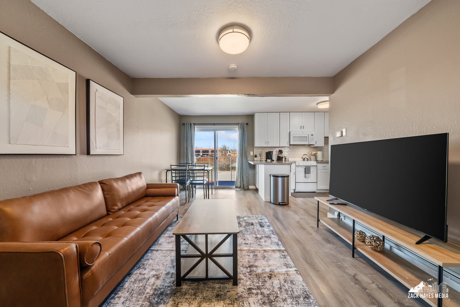 Anchorage Apartment: 901 E 46 Ct