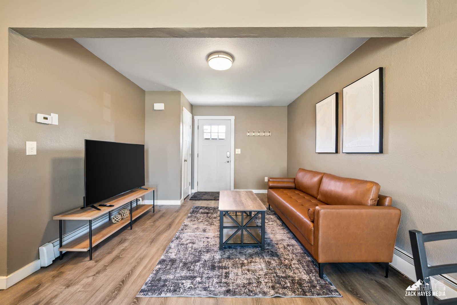 Anchorage Apartment: 901 E 46 Ct