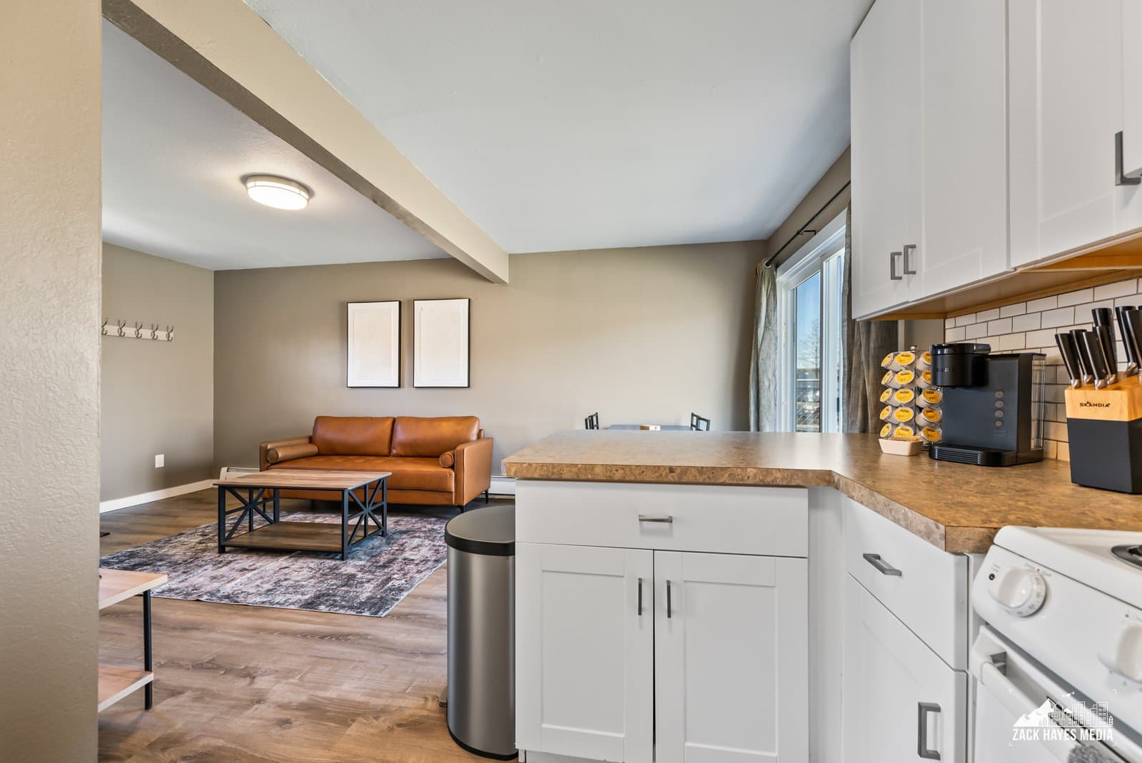 Anchorage Apartment: 901 E 46 Ct