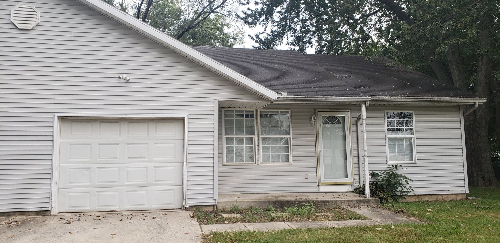 Elkhart House: 57848 18th St