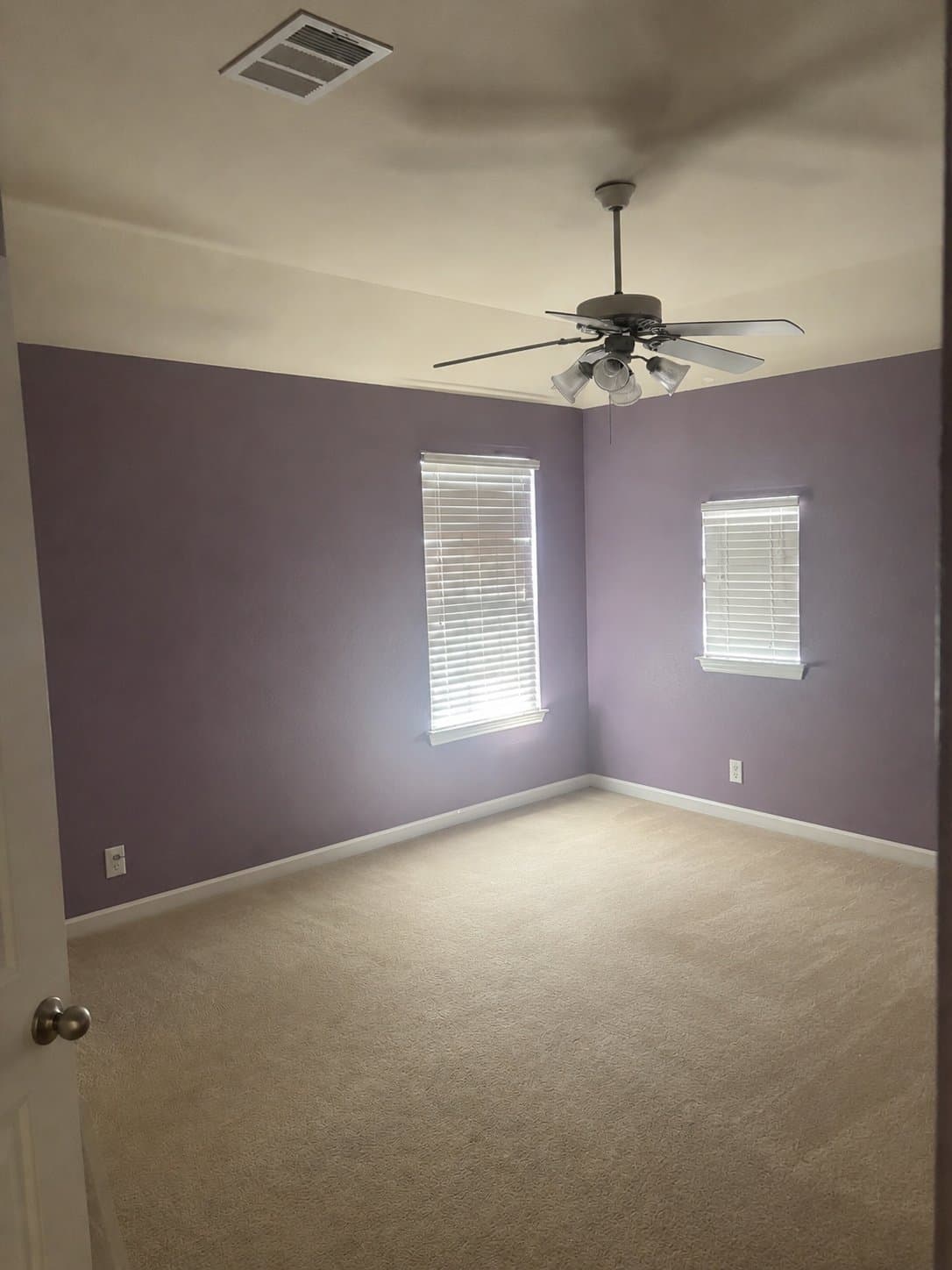 Leander Single Room: 908 Hartman Dr