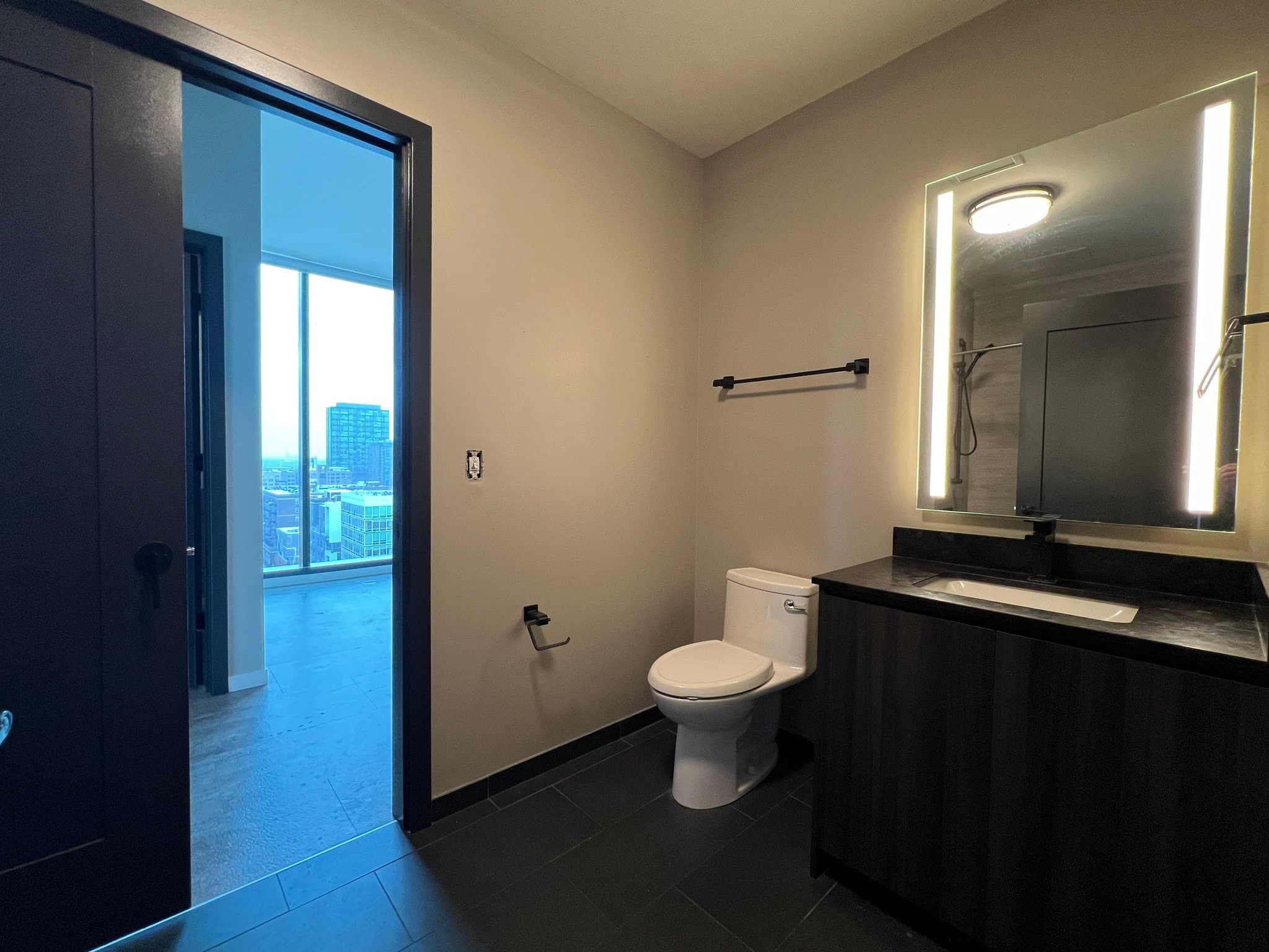 Chicago Condo: 932 w Washington Blvd
