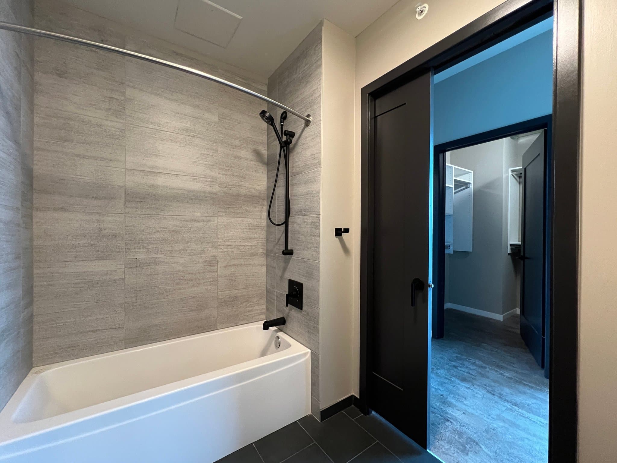 Chicago Condo: 932 w Washington Blvd