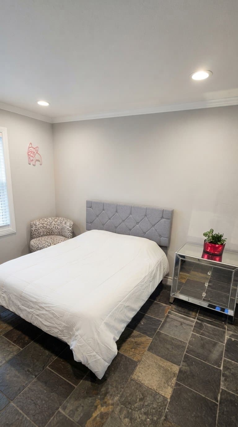 Mission Viejo Single Room: 27692 Emerald, Mission Viejo CA 92691