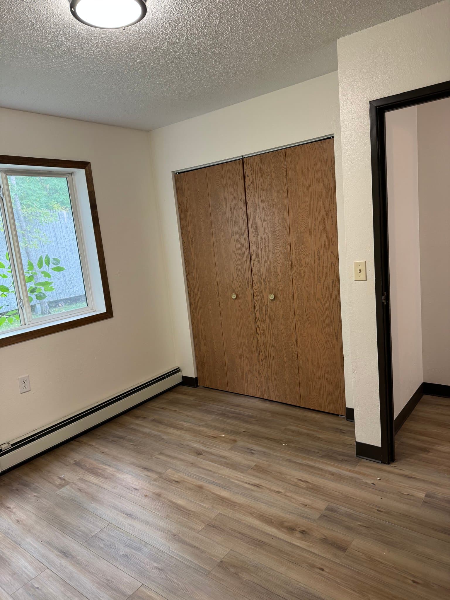 Blackduck Apartment: 325 Summit Ave