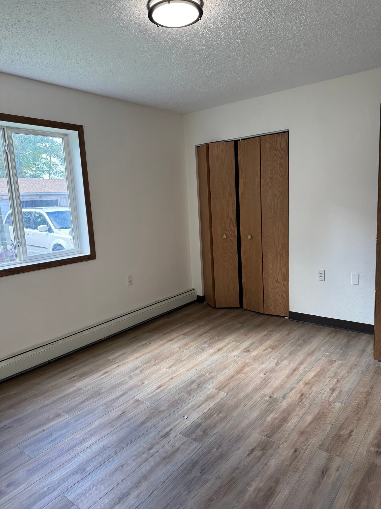Blackduck Apartment: 325 Summit Ave