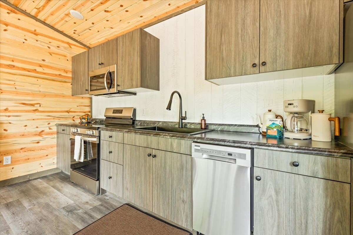 Columbia Falls House: 720 2nd Ave W