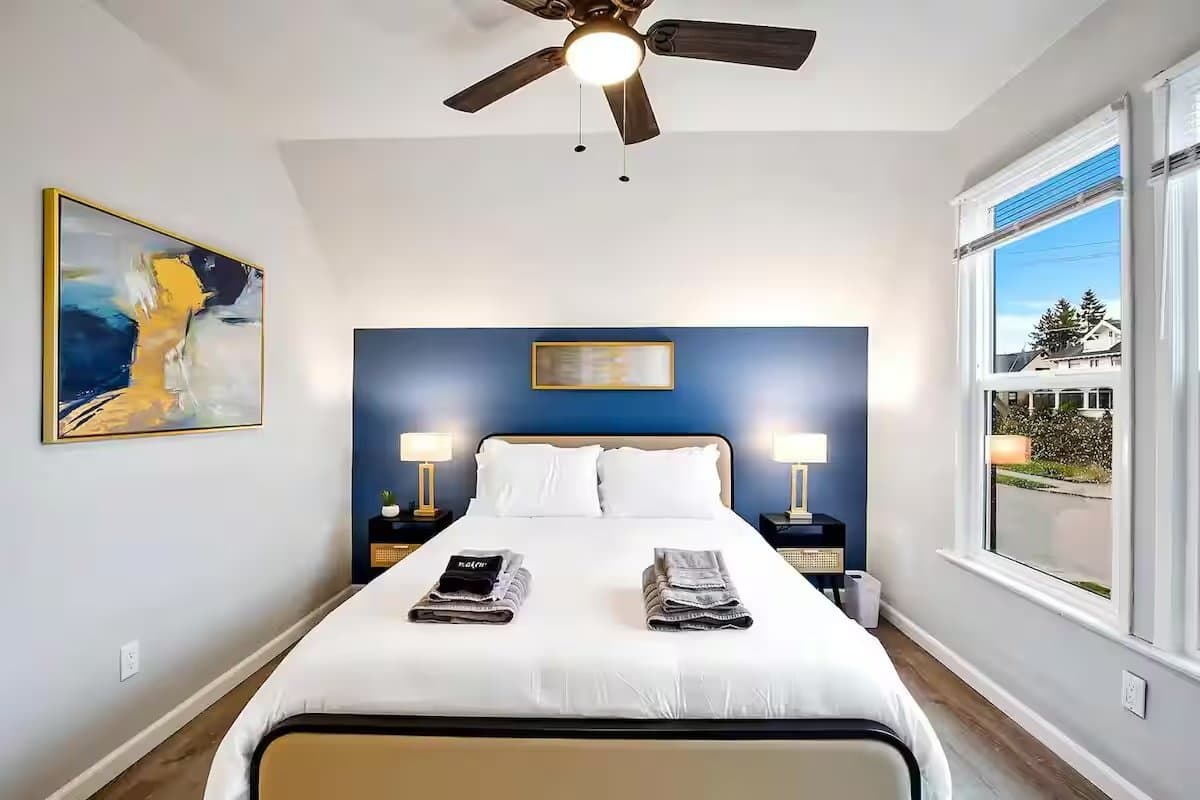 Everett Apartment: 2404 Rucker Ave