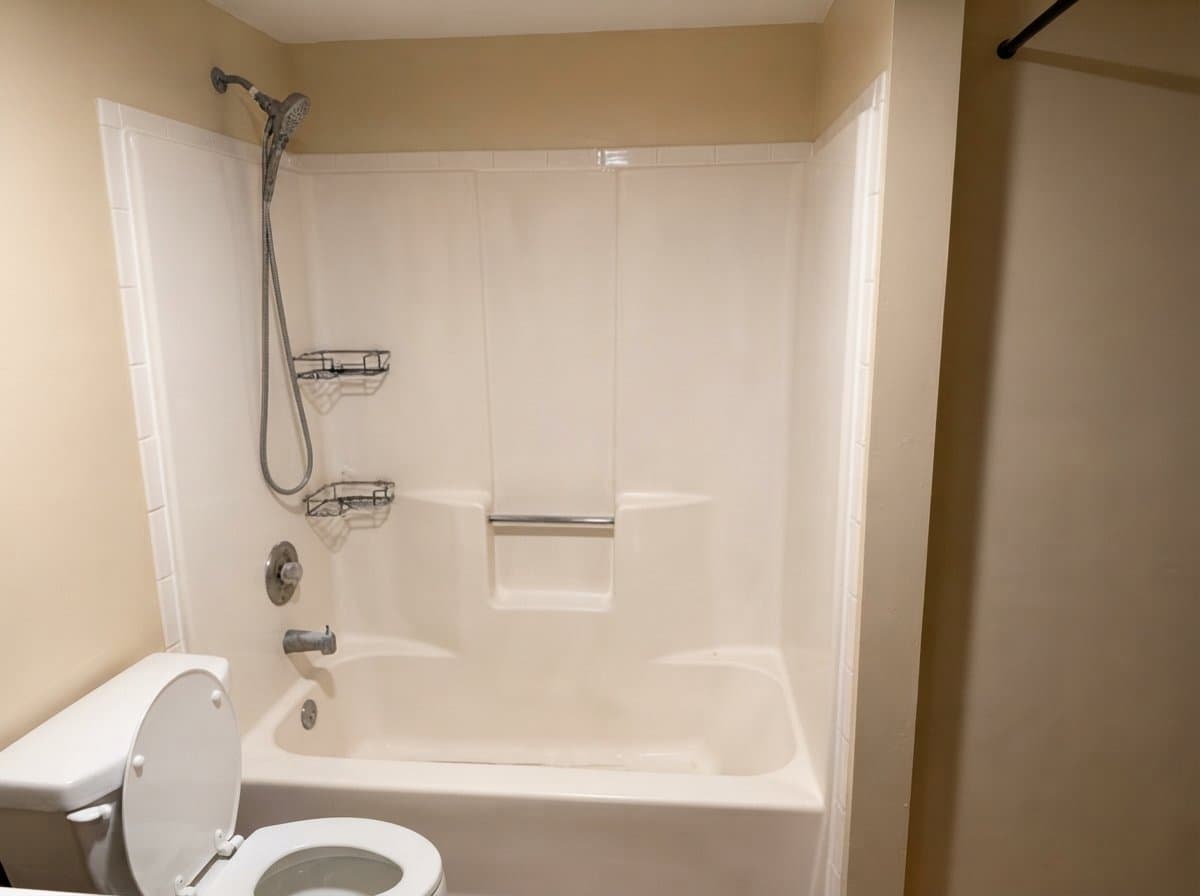 Naperville Condo: 353 S Whispering Hills Dr
