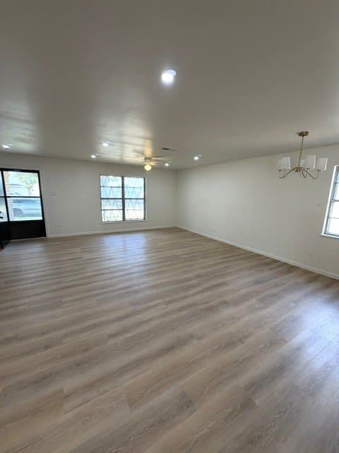 Waco House: 6100 Haden