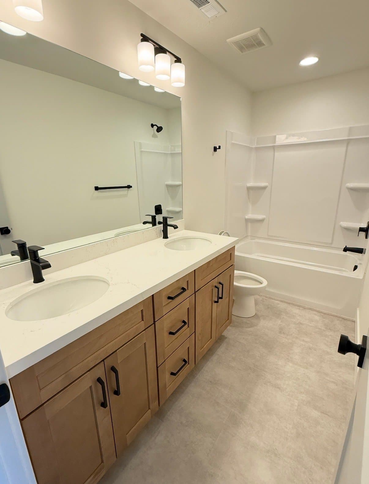 Murray Single Room: 6556 S 130 W