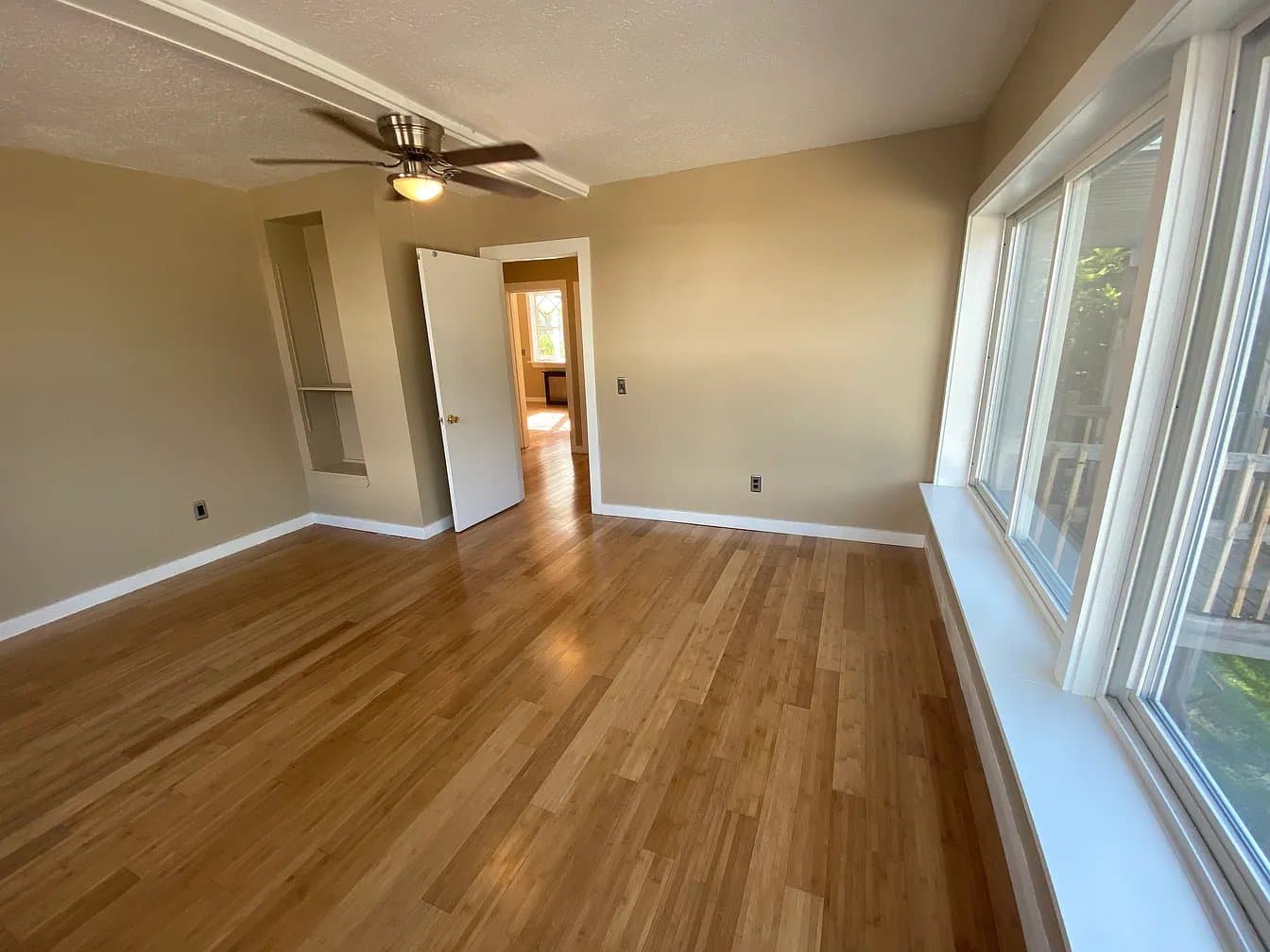 conway Apartment: 148 main street