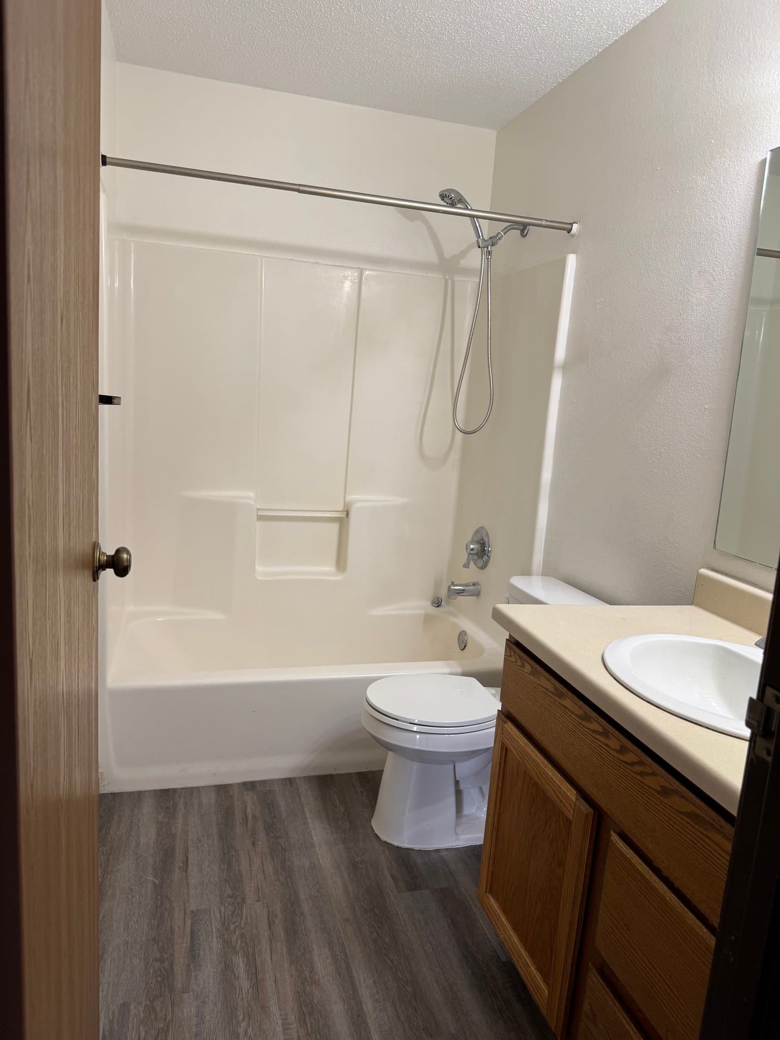 Blackduck Apartment: 325 Summit Ave