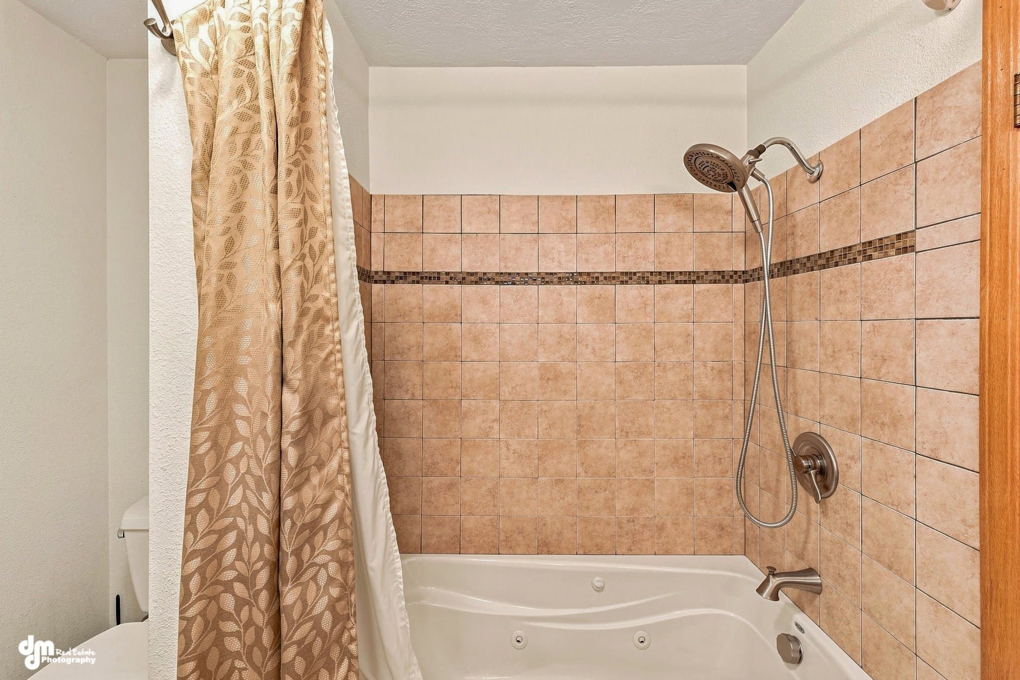 Wasilla House: 6740 E Toller Court