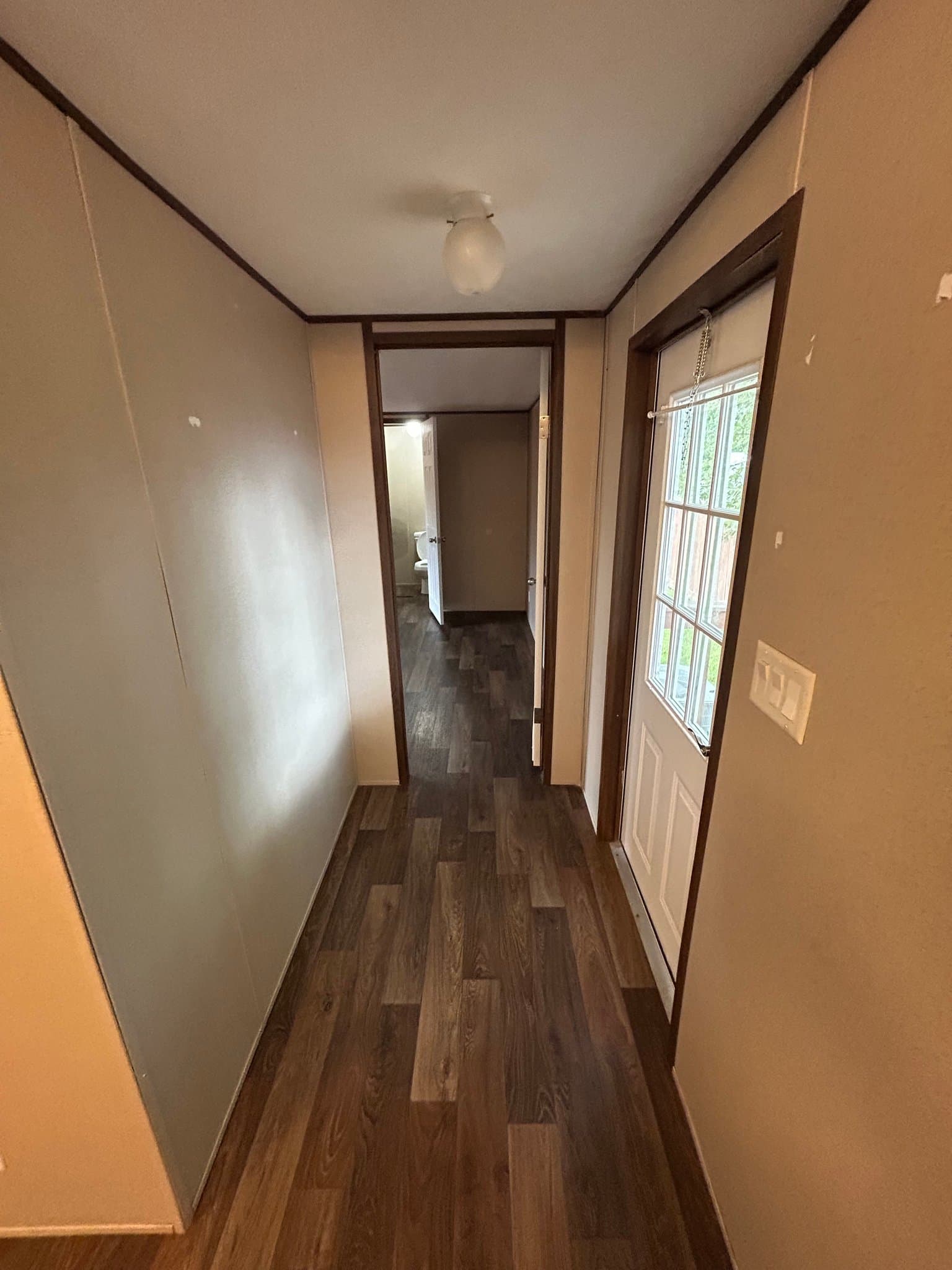 Edna House: 809 E Cedar St