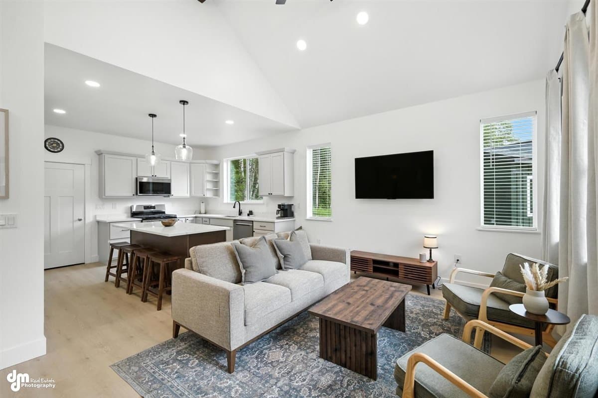 Palmer Multiplex: 8085 E Gold Bullion Boulevard