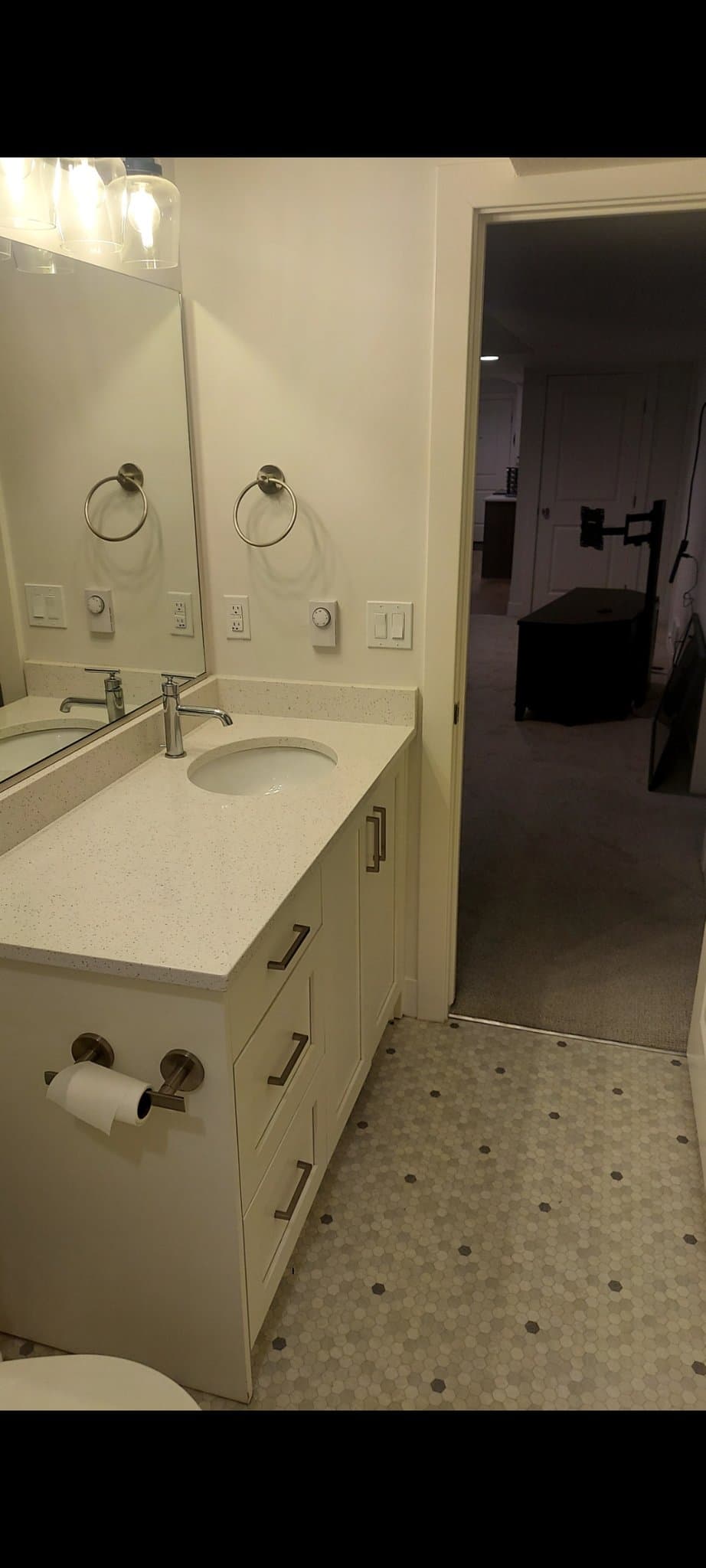 Smithfield Apartment: 575 E Canyon Rim Rd