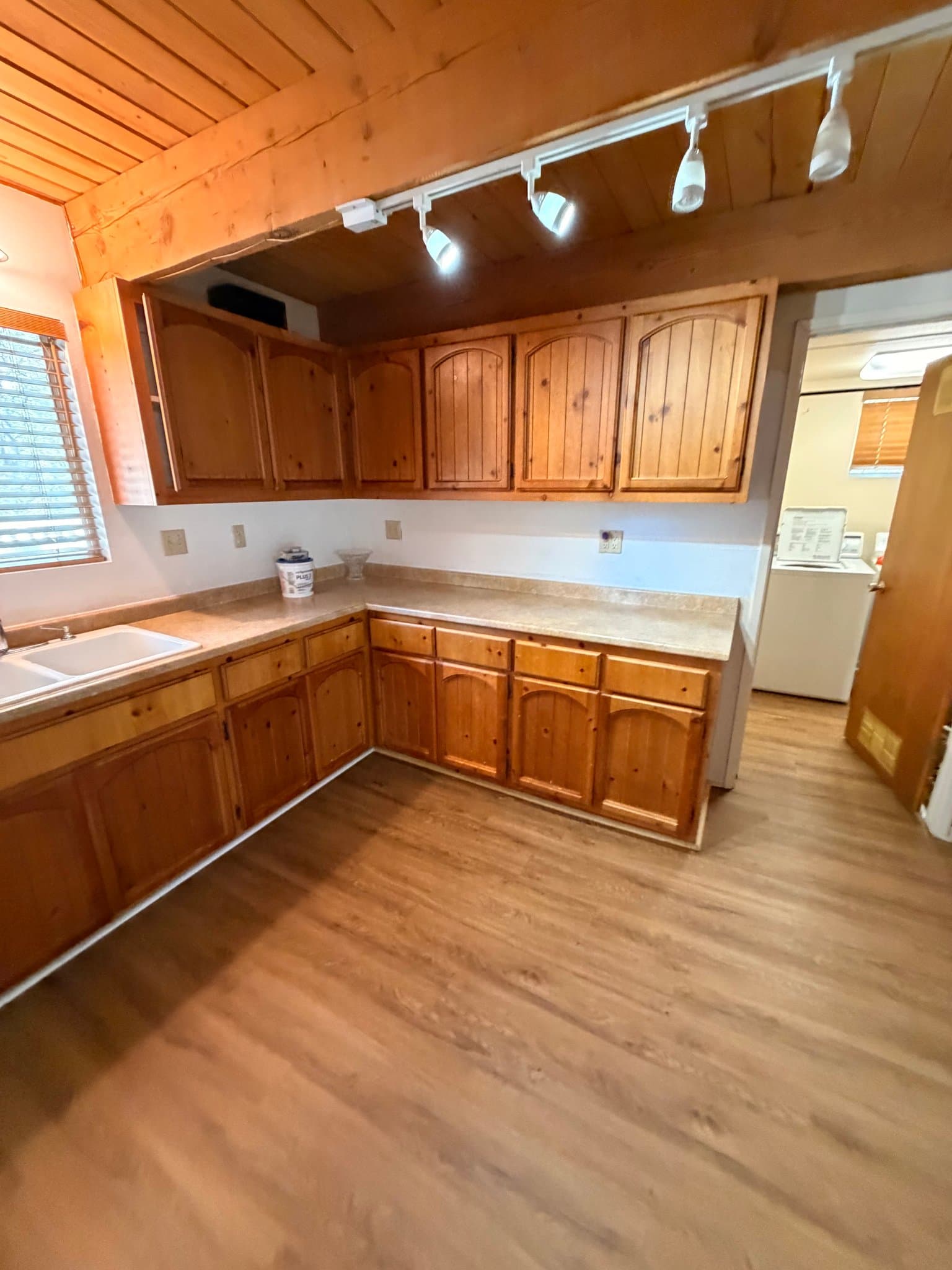 Big Bear City House: 2017 Manzanita Ln