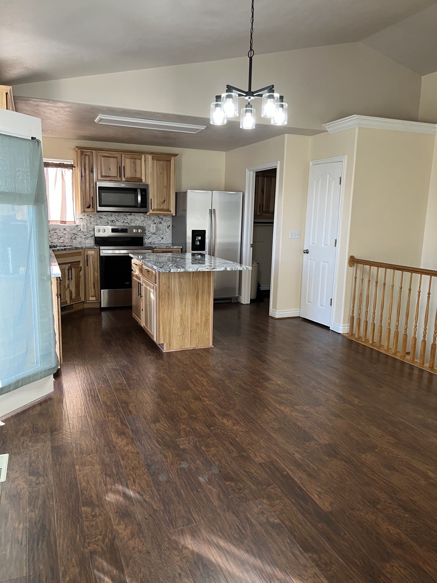 Eagle Mountain House: 1517 E Falcon Ln