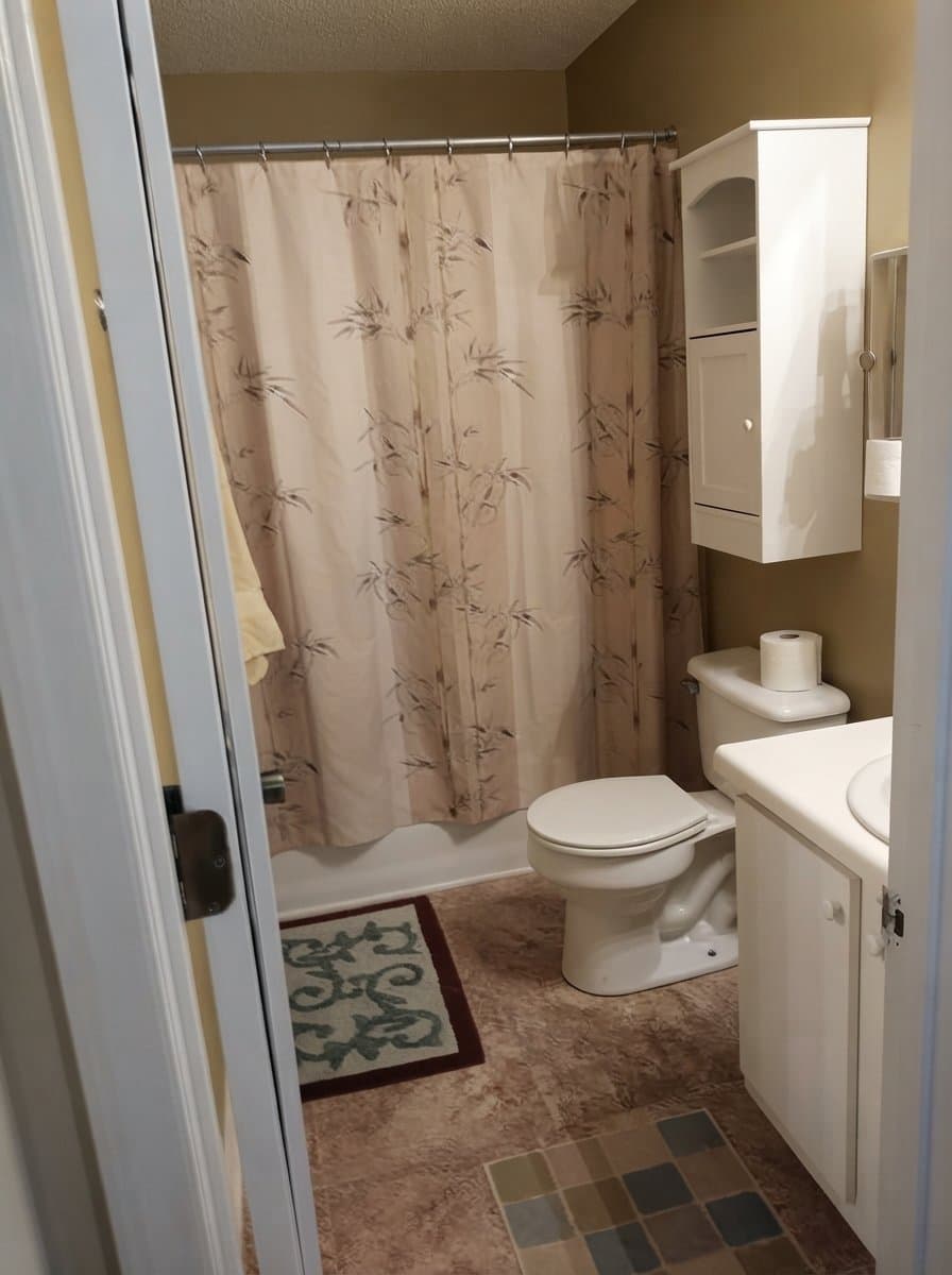 Apex Single Room: 933 Homestead Park Drive
