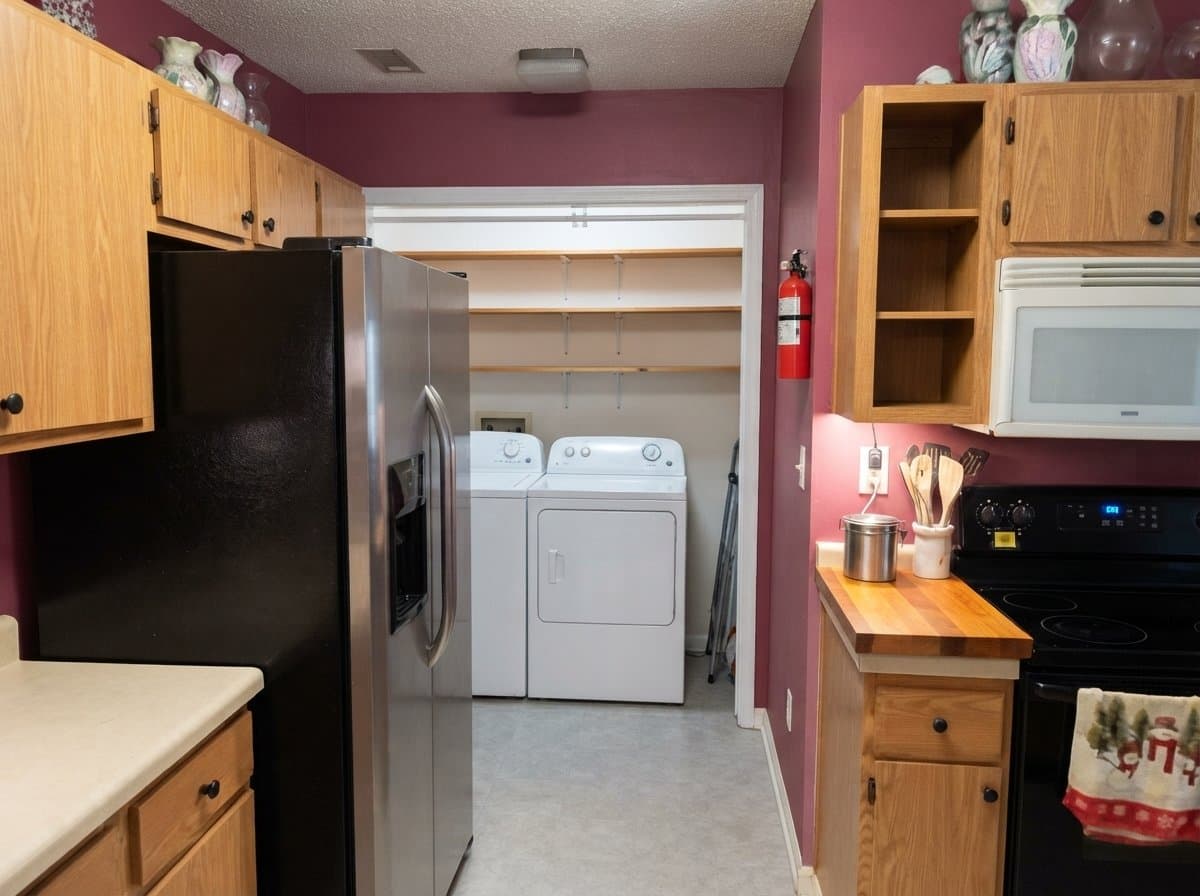 Apex Single Room: 933 Homestead Park Drive