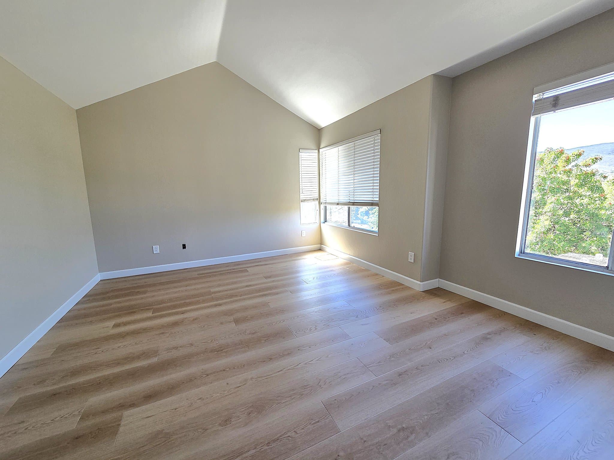 San Diego House: 14188 Capewood Ln