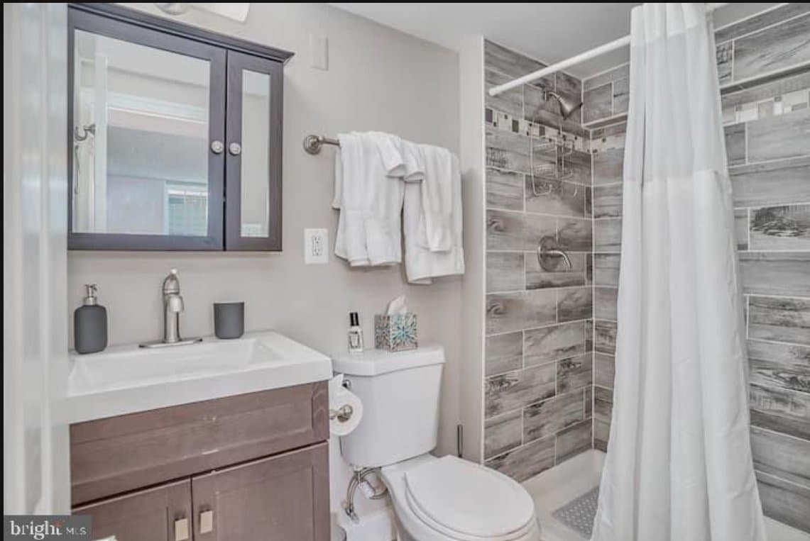Alexandria Townhome: 5812 N Kings Hwy