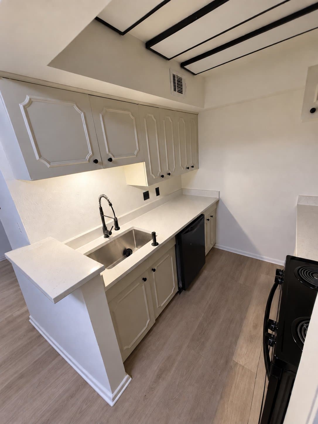 San Antonio Condo: 170 De Chantle Rd