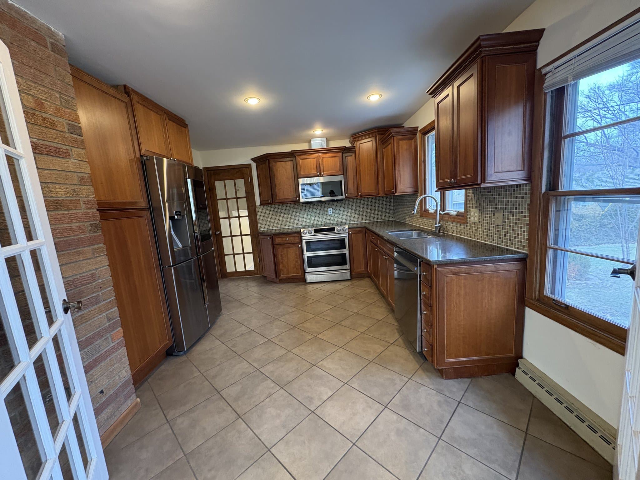 Prairie Village House: 5902 w 77th Terrace
