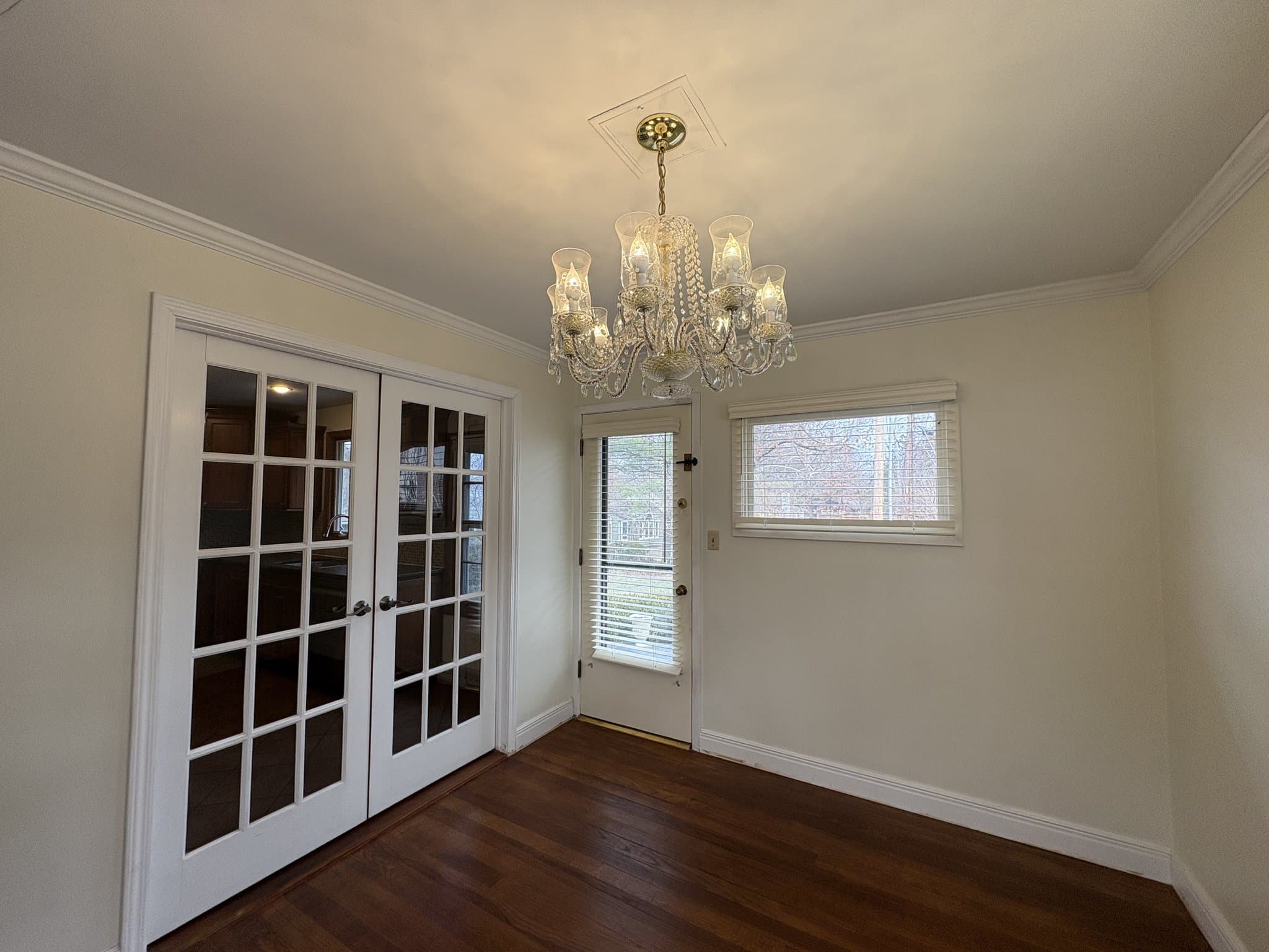Prairie Village House: 5902 w 77th Terrace