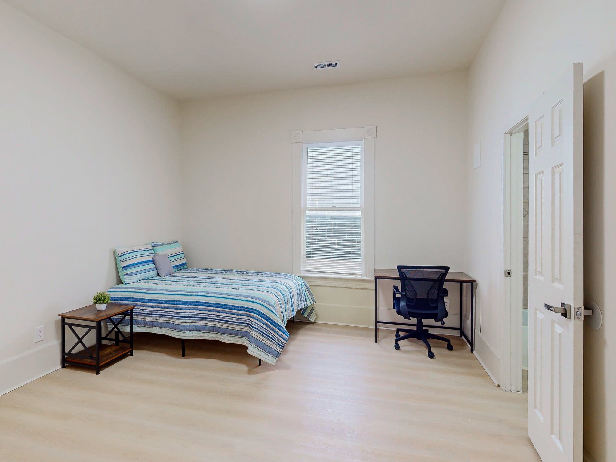 Atlanta House: 851 McDaniel Street Southwest