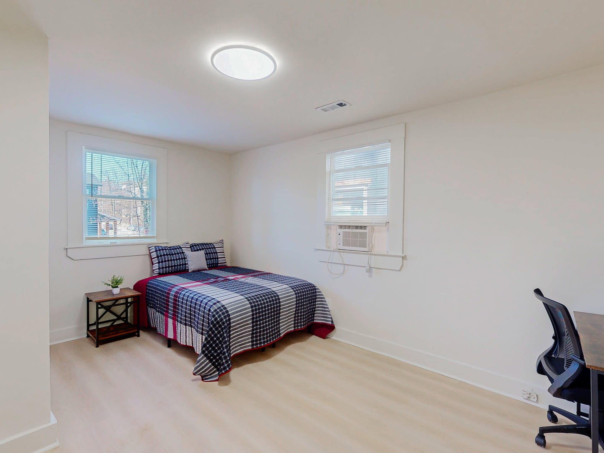 Atlanta House: 851 McDaniel Street Southwest