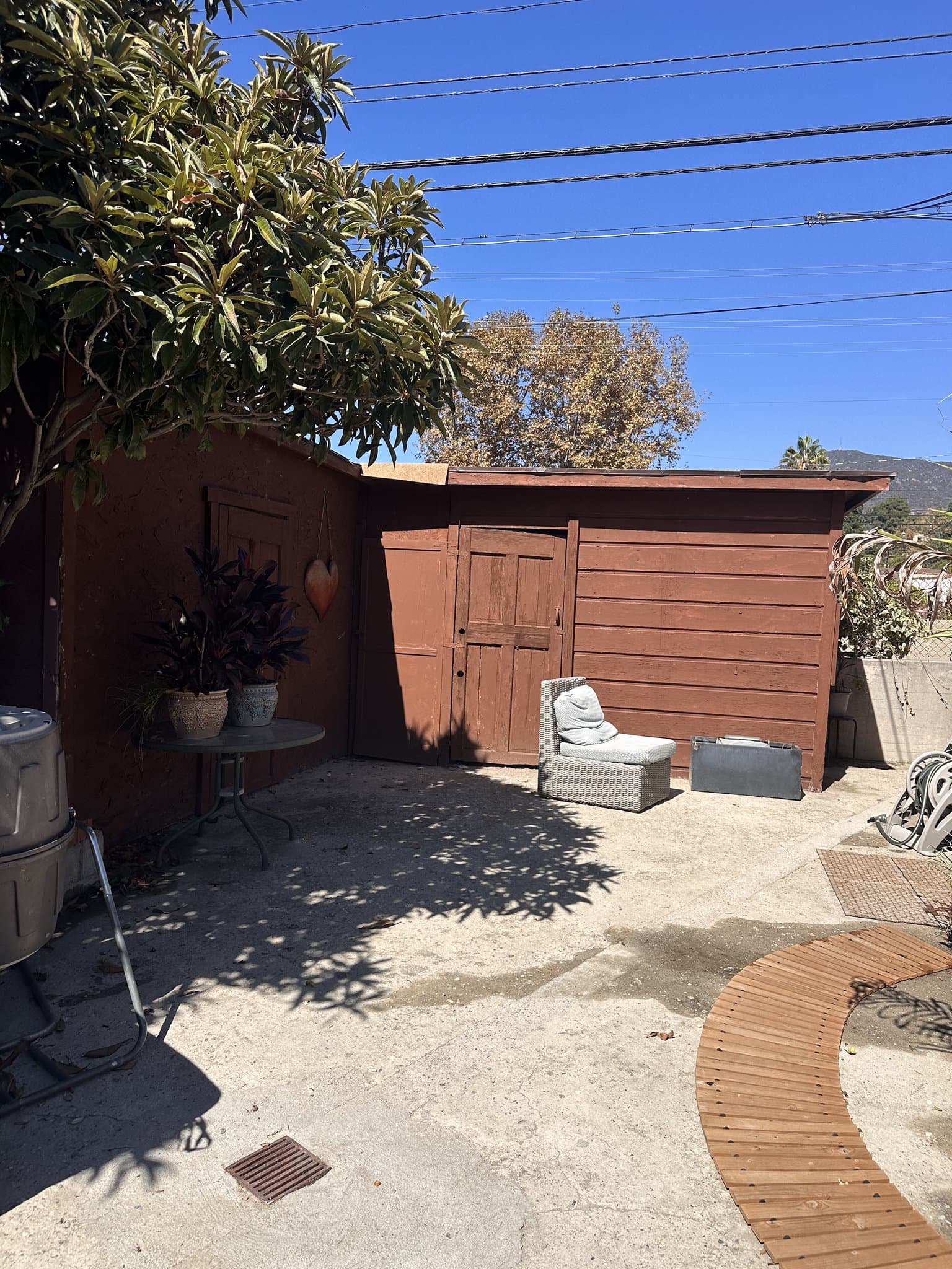 Glendale Apartment: 1137 N Verdugo Rd