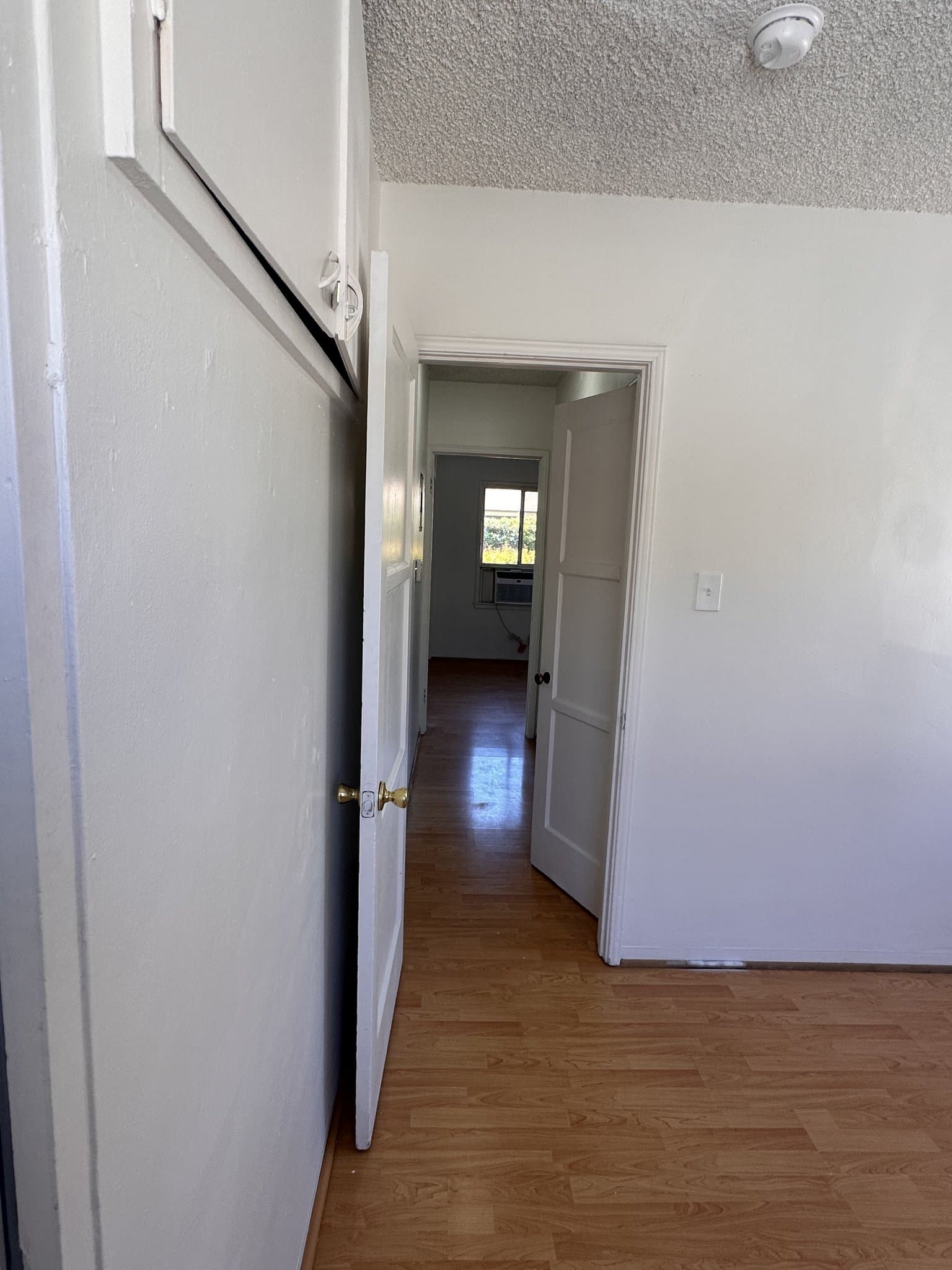 Glendale Apartment: 1137 N Verdugo Rd