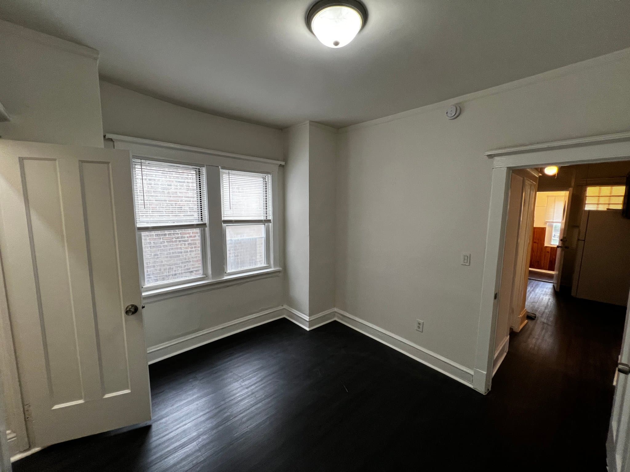 Chicago House: 7726 S Champlain Ave