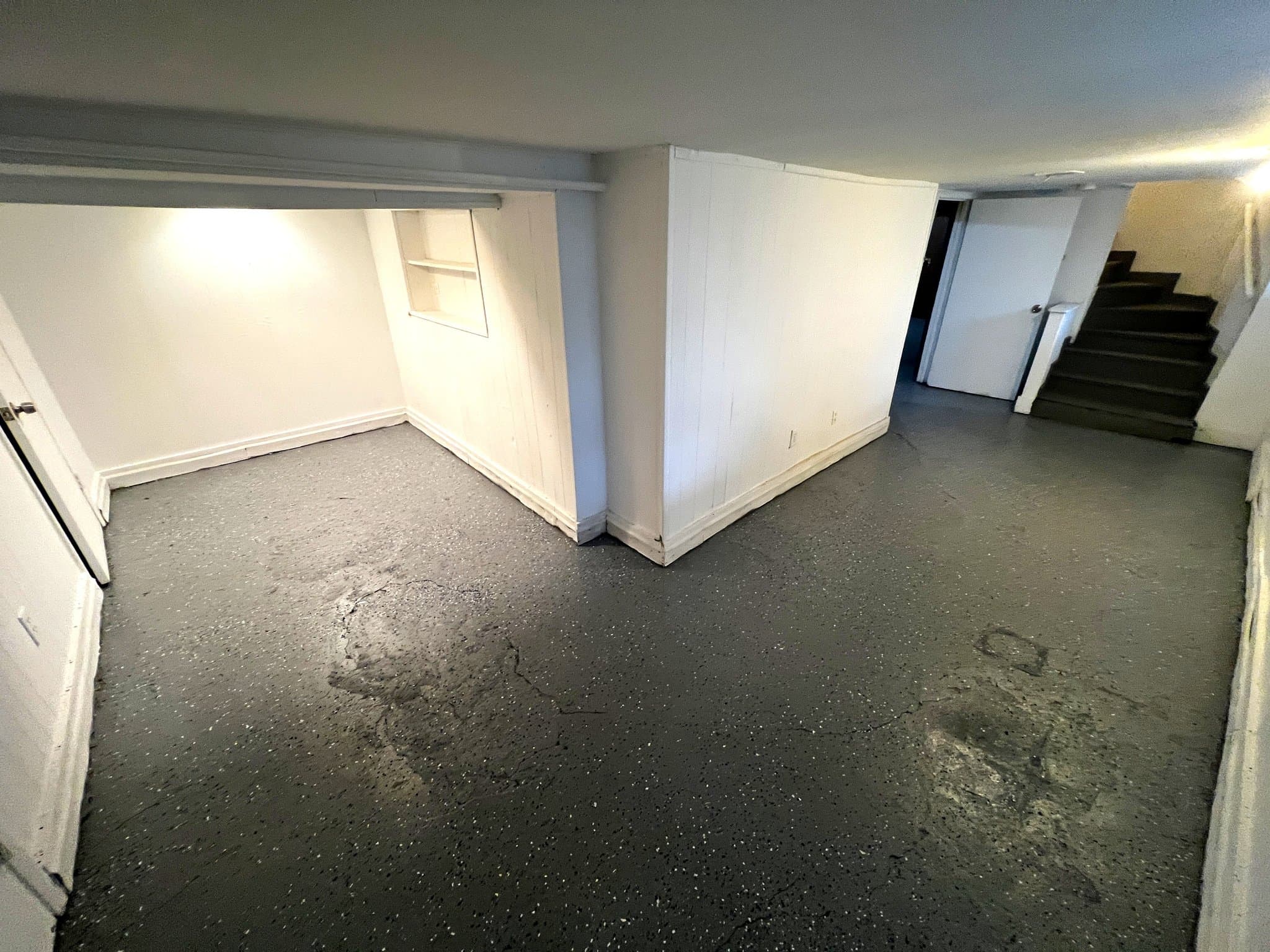 Chicago House: 7726 S Champlain Ave