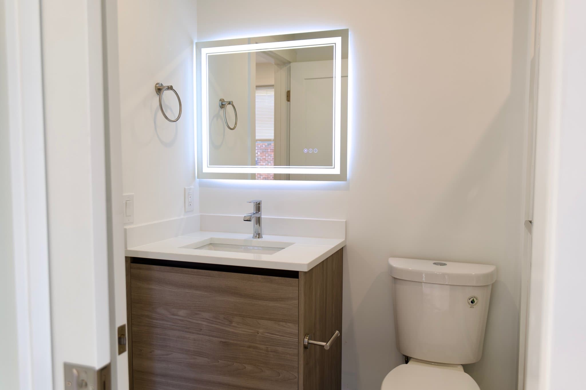 Newton Multiplex: 75 Floral St