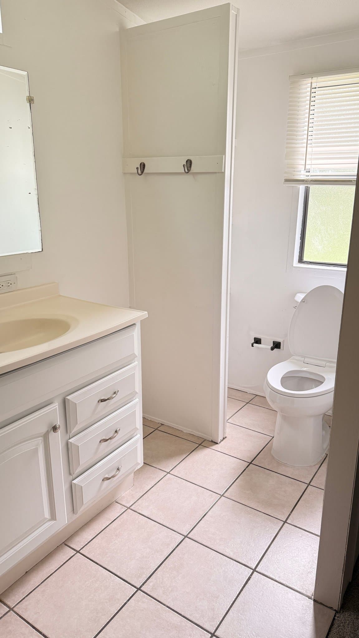 Lakeland House: 4512 Smith Rd
