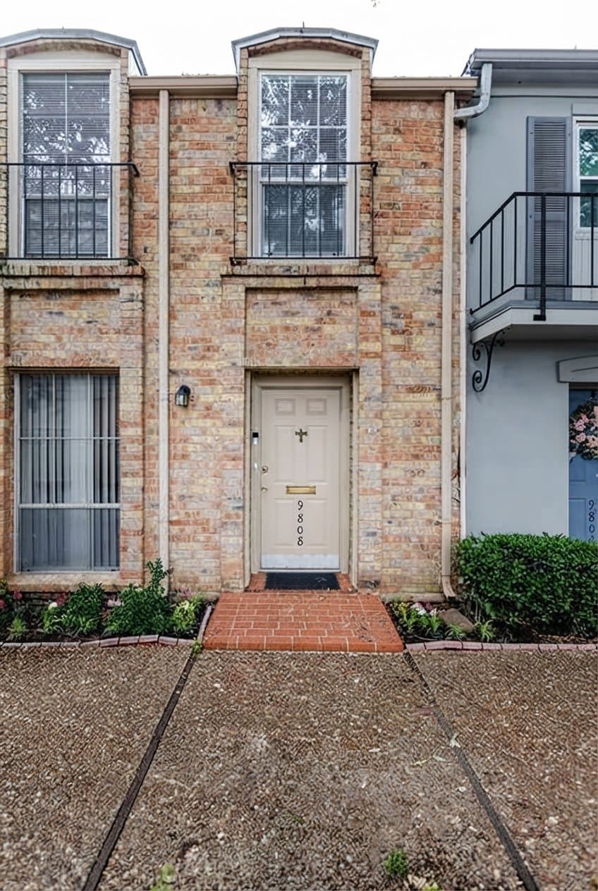Dallas Condo: 9808 Valley Meadow Pl